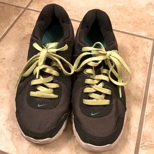 Running Shoes